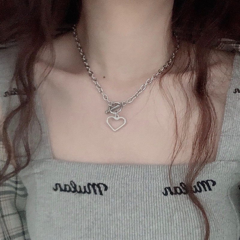 Vòng cổ dây xích dày mặt hình trái tim rỗng phong cách retro ngọt ngào cho nữ