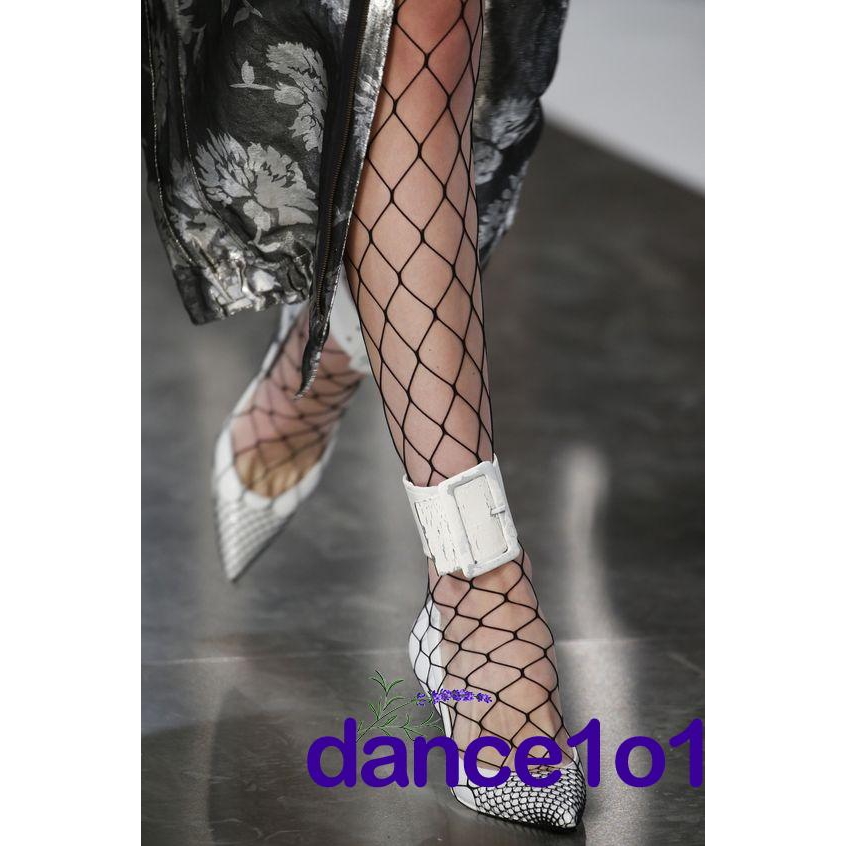 Quần tất kiểu lưới cá độc đáo quyến rũ cho nữ
