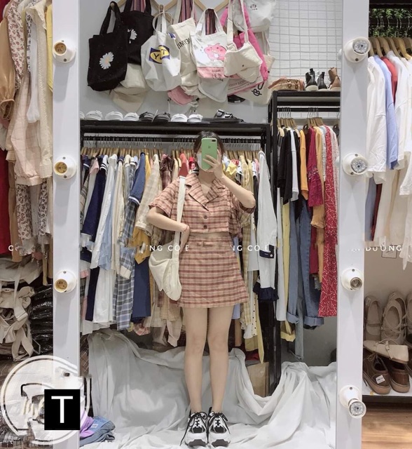 [Mã FAXANH245 giảm 10K đơn 50K] Sét véc kẻ Croptop TT12 | BigBuy360 - bigbuy360.vn