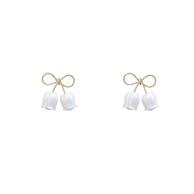 Bông Tai Xỏ Lỗ Hình Hoa Tulip Thắt Nơ Màu Trắng Vàng Thanh Lịch Dành Cho Bạn Nữ