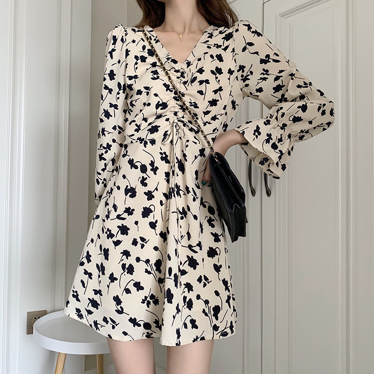 Đầm Midi In Hoa Với Thiết Kế Cổ Chữ V Xinh Xắn Theo Phong Cách Hàn Quốc | BigBuy360 - bigbuy360.vn