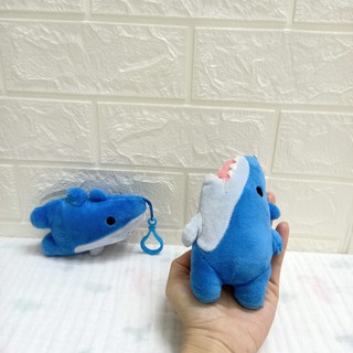 Cá heo xanh móc khóa miniso