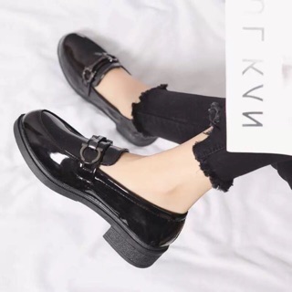 Giày oxford có đế vintage