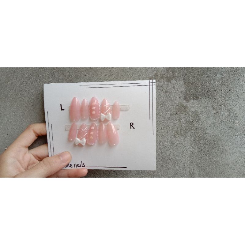 Móng giả_nail box móng thiết kế tiểu thư nhẹ nhàng