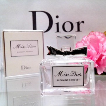 NƯỚC HOA Miss Dior Blooming Bouquet 5ml - 3013009 , 252732091 , 322_252732091 , 390000 , NUOC-HOA-Miss-Dior-Blooming-Bouquet-5ml-322_252732091 , shopee.vn , NƯỚC HOA Miss Dior Blooming Bouquet 5ml