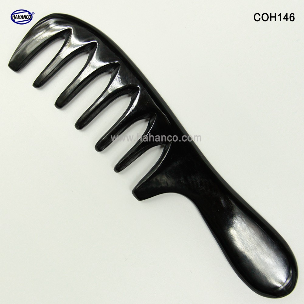 Lược Sừng massage đầu giúp lưu thông máu - COH146 (Size: XL - 20cm) - Răng thưa -Horn Comb of HAHANCO -Chăm sóc sức khỏe