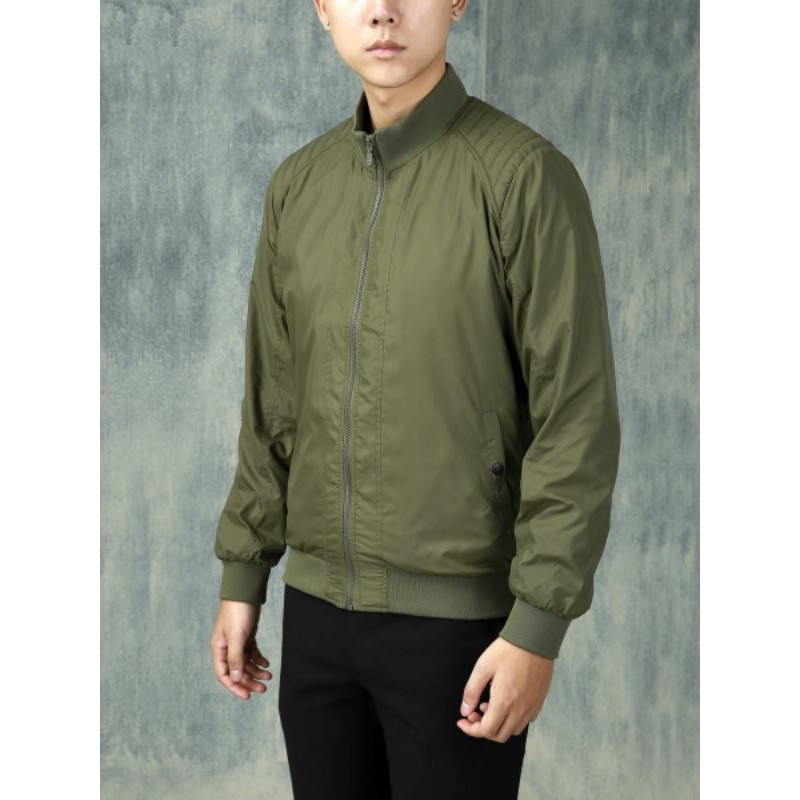 [OFF 50%] Áo Khoác Gió ARISTINO AJK010W7, tag 1150k