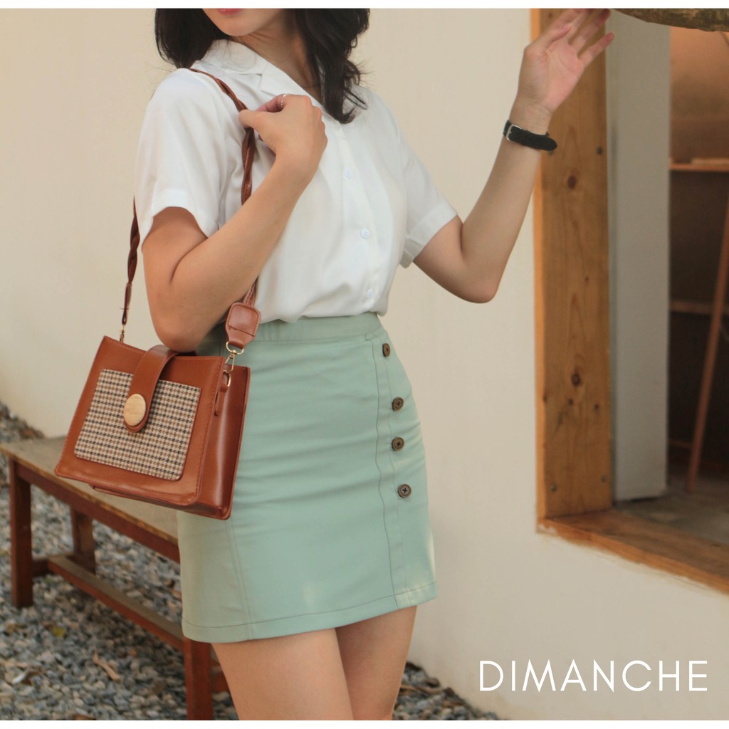 Áo sơ mi nữ ngắn tay vải lụa ngọc trai màu trắng kiểu cách phù hợp đi chơi, đi làm, kèm Gift Box | BigBuy360 - bigbuy360.vn