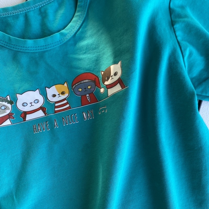 áo phông xẻ tà hình mèo dễ thương cho bé trai, bé gái