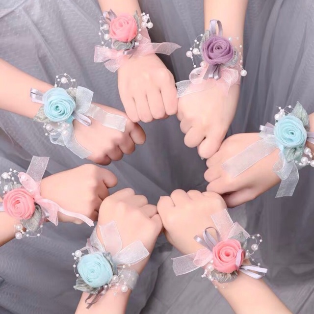 Vòng tay buộc nơ cô dâu