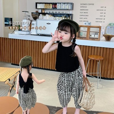 Bộ áo sát nách cổ tròn + quần dài thời trang đáng yêu dành cho bé gái