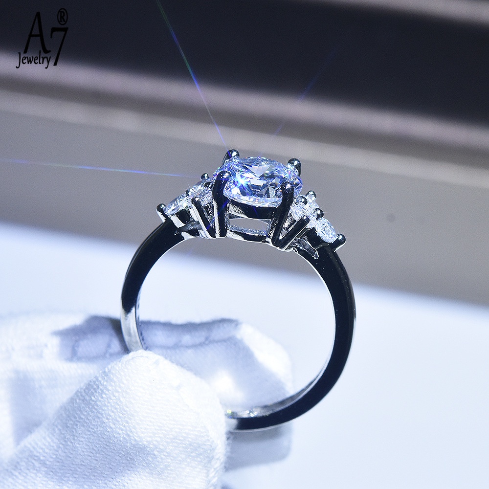 Nhẫn Đính Đá Zircon A7 Pt950 Tám Trái Tim Và Tám Mũi Tên 2 Karat
