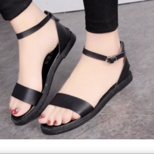 Thanh lý giày sandal rẻ
