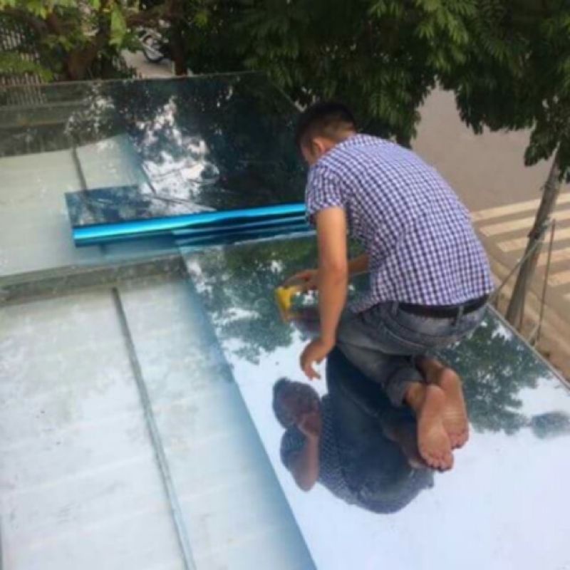 Dán kính cách nhiệt chống nóng 99%dài 50cm x khổ 1m