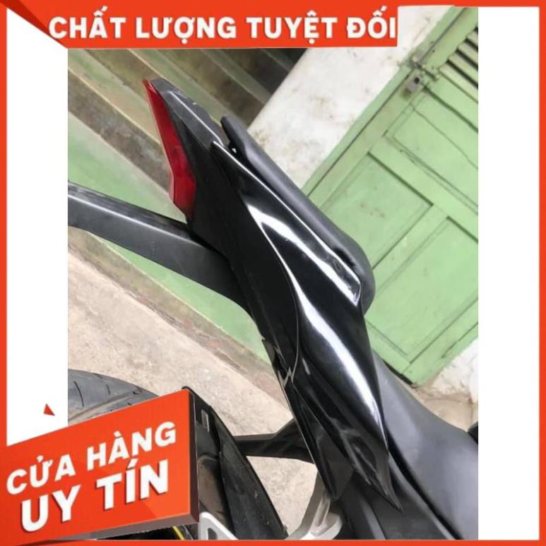 Ốp đuôi r1 cho yamaha r15v3 r15 compusit siêu cứng sale