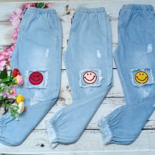 Quần baggy jean tua rua hình mặc cười