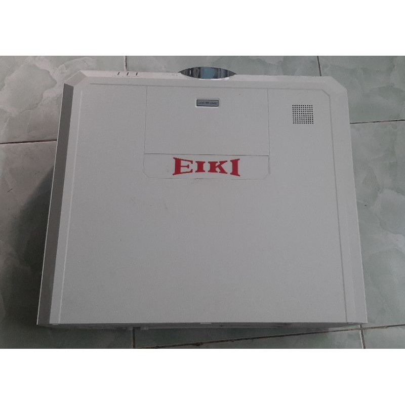 Máy chiếu eiki ek502x mới 94%