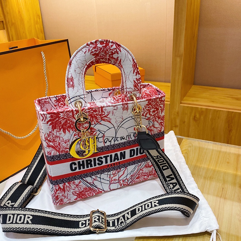 Túi xách DIOR dáng vuông thời trang sang trọng cho nữ