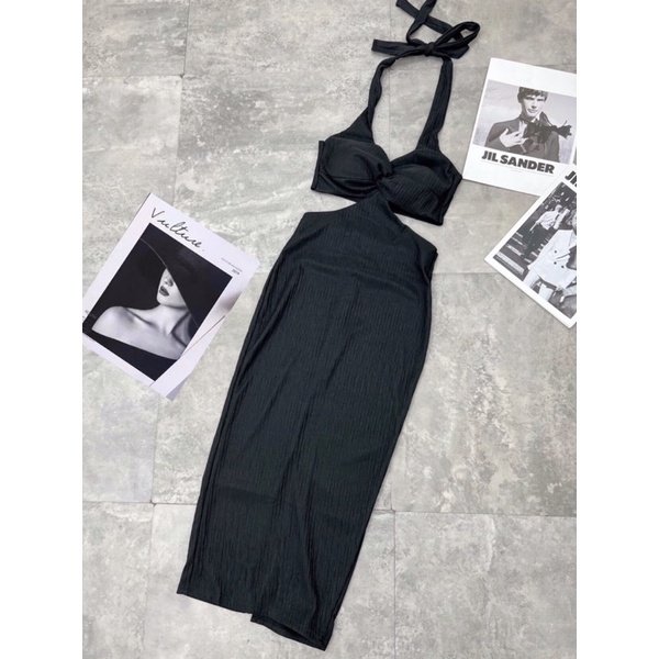 Maxi xoắn ngực buộc cổ