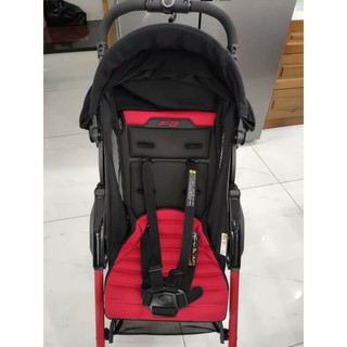 xe đẩy combi f2
