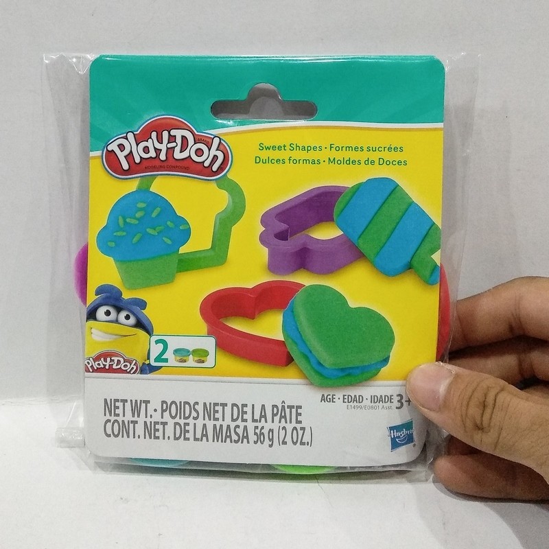Đồ chơi khuôn tạo hình kèm đất nặn Play-Doh