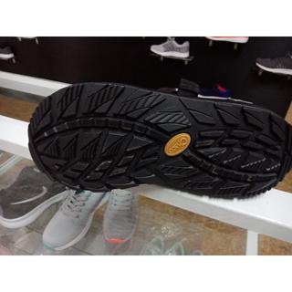 dép chaco xịn