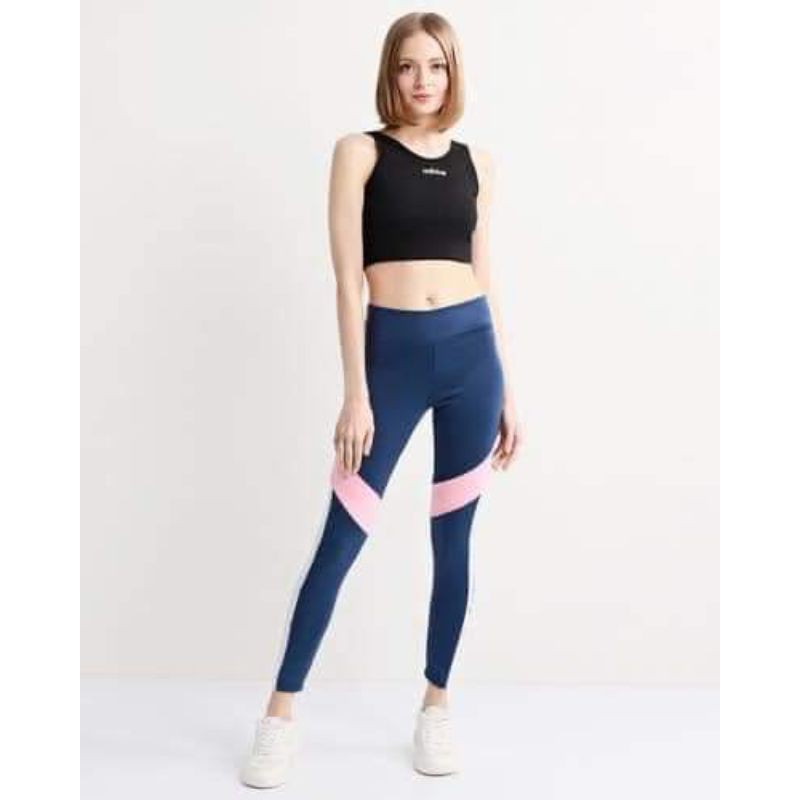 Quần legging A D I D A S - Sẵn size M 🇺🇲