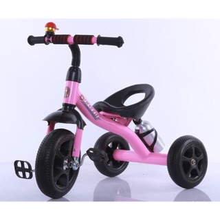 Xe đạp 3 bánh có bình nước
