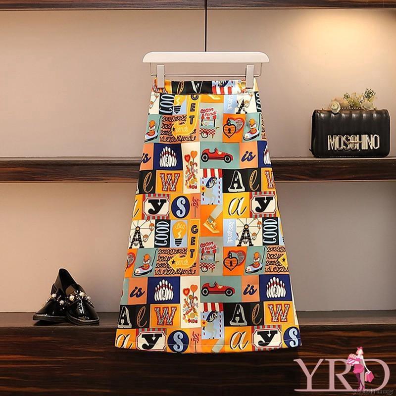 Chân váy ngắn hoạ tiết in phong cách Hàn Quốc | BigBuy360 - bigbuy360.vn