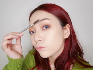 Chì kẻ mày esteelauder