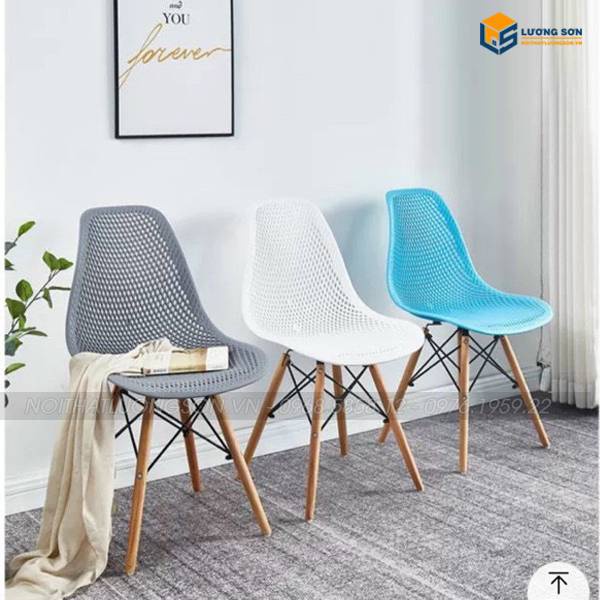 Ghế Nhựa Lưới Thủng Lỗ Eames Cafe, Chân Gỗ Tựa Lưng