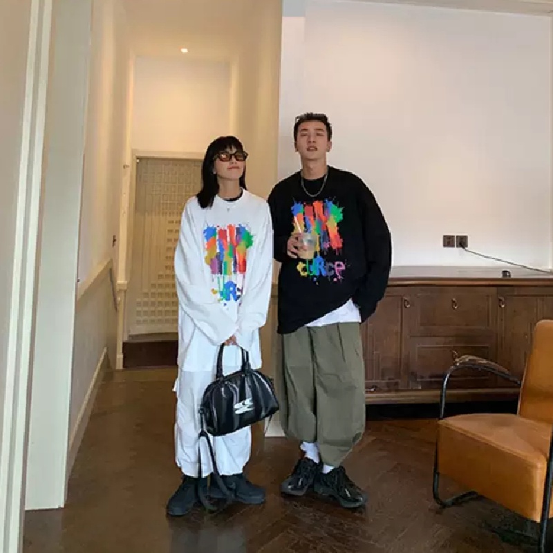 Áo thun tay dài dáng rộng in họa tiết graffiti phong cách đường phố kiểu Hàn năng động cho nam M-5XL