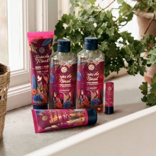 Kem dưỡng tay phiên bản giới hạn MIDNIGHT BERRIES HAND CREAM 75ML | BigBuy360 - bigbuy360.vn