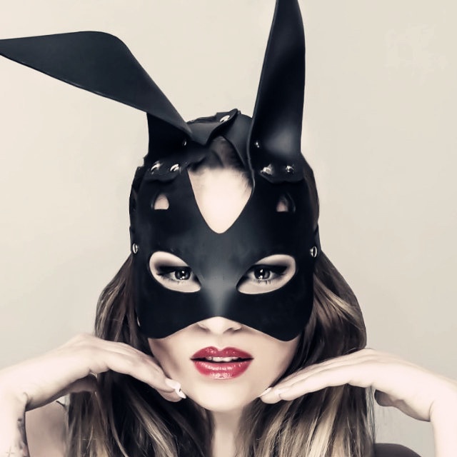 Mặt Nạ Đồ Chơi Giả Da Hóa Trang Tai Thỏ Mèo Phong Cách Gothic Cho Nữ