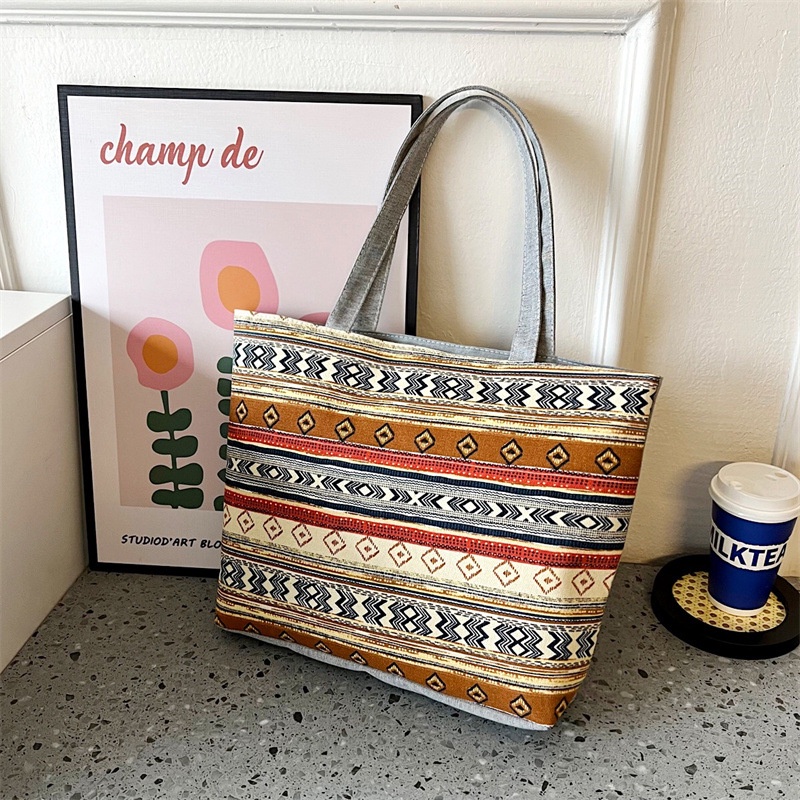 Túi Đeo Vai Dung Tích Lớn Họa Tiết Bắt Mắt Phù Hợp Học Sinh, Sinh Viên 2N021- 2 Ngân shop
