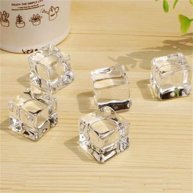 3 viên đá lạnh bằng nhựa 3 size 3cm; 2,5cm; 1,5cm