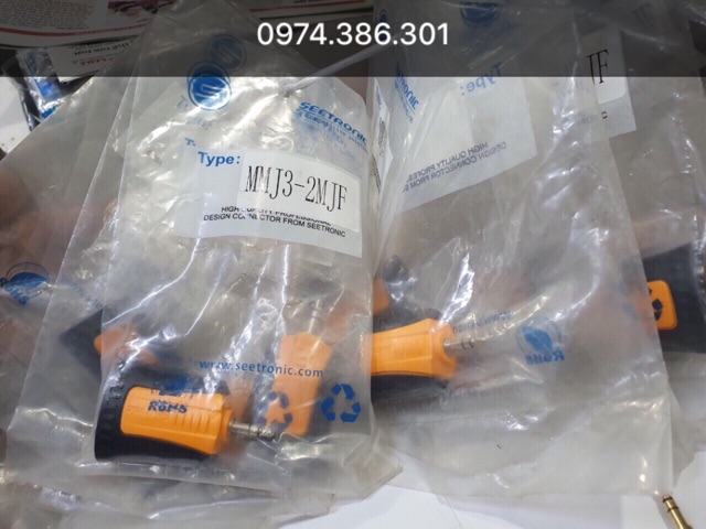 Jack rắc chia tai nghe chuẩn 3.5 cao cấp hãng SEETRONIC nhập khẩu. Báo giá 1 cái.