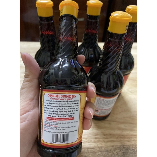 Nước tương Nam Dương Thượng hạng MÈO ĐEN 210ml