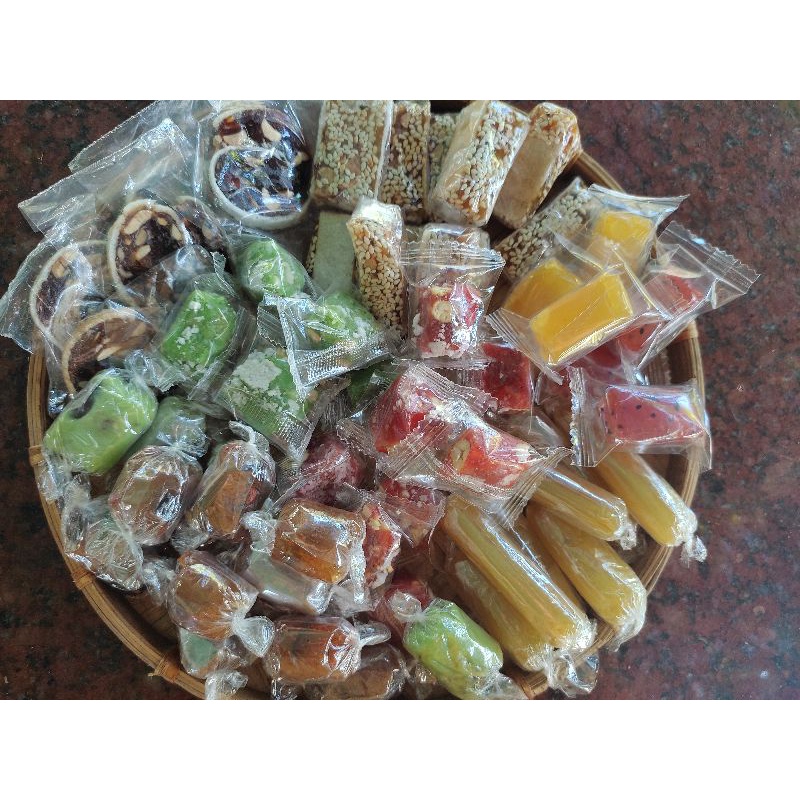 Hộp kẹo mứt thập cẩm 500g (Hàng mẫu cho khách dùng thử)