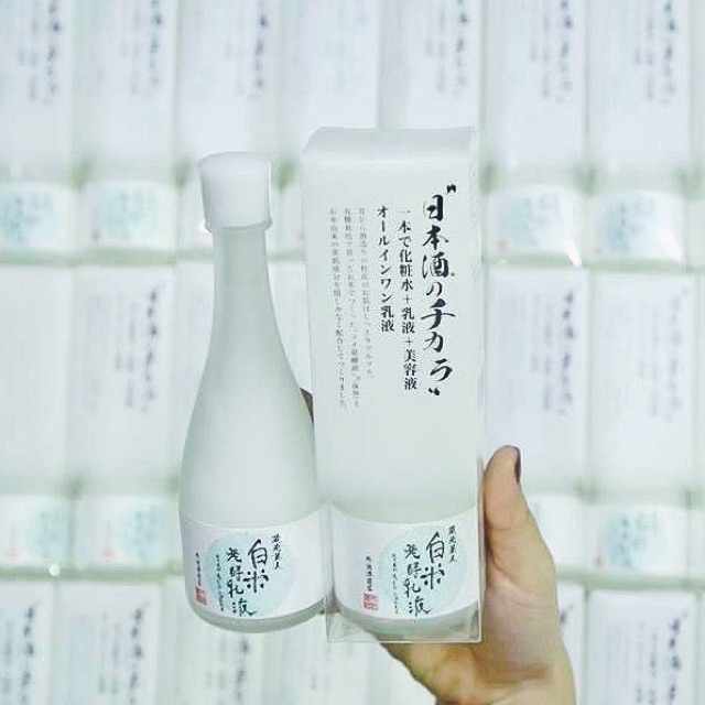 Nước thần dưỡng da Kuramoto Bijin Sake Lotion Nhật 120ml