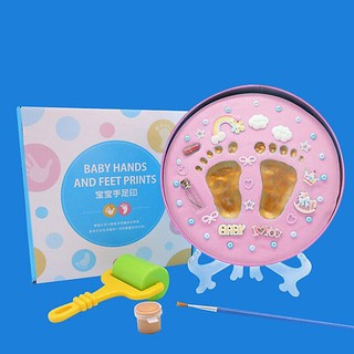 Hộp in và lưu lại dấu tay chân cho bé trai và bé gái giúp bố mẹ lưu giữ lại kỷ niệm cho con (Kèm phụ kiện)