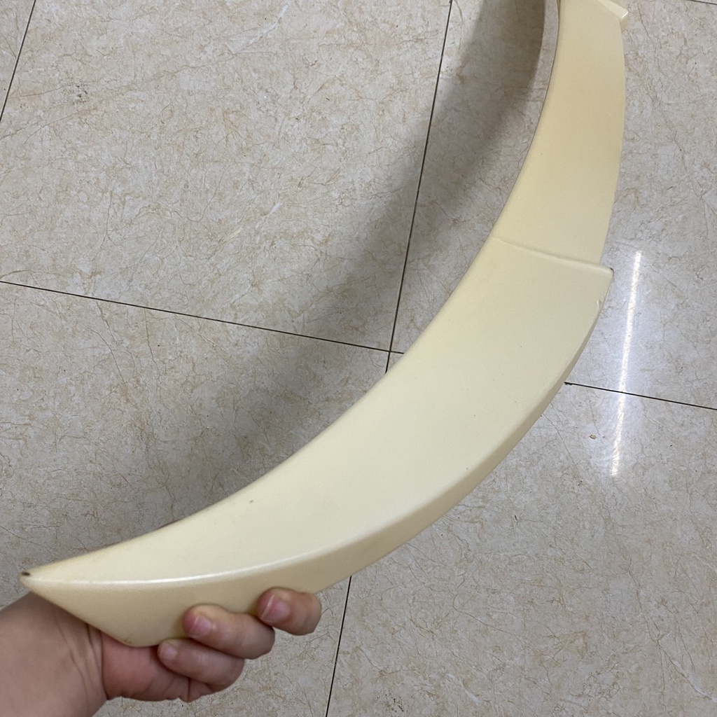 Đuôi gió thể thao, cánh lướt gió Xe Kia K3 2021 2022 Hàng Mộc Chưa Sơn mẫu 02 Tặng kèm keo dính