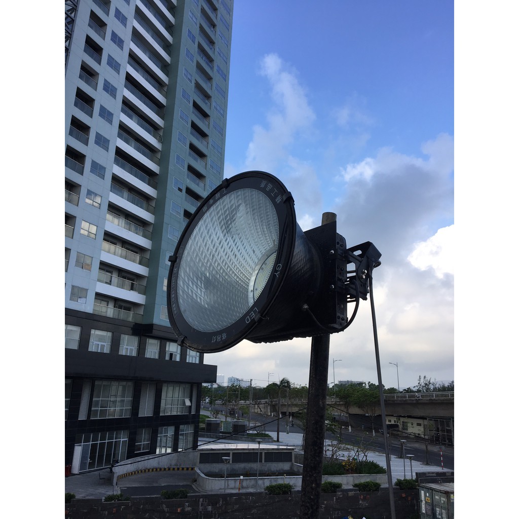 Đèn LED công suất lớn ESNCO 600W LED sáng trắng 6500k chống nước IP67