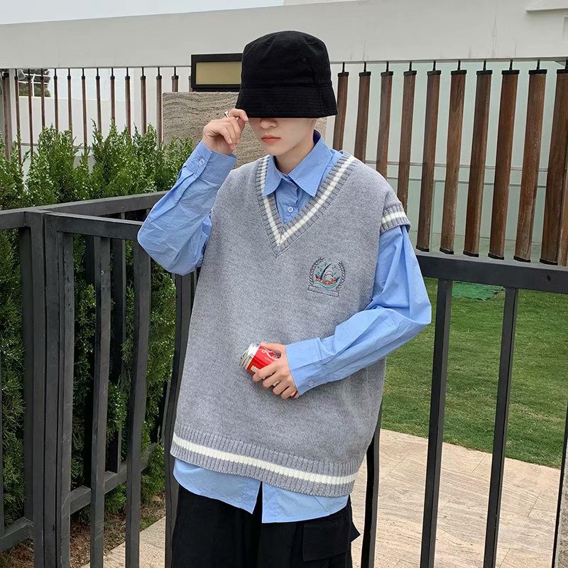 Áo Sweater Sát Nách Cổ Chữ v Dáng Rộng Thêu Họa Tiết Kiểu Hồng Kông Thời Trang Mùa Thu Cho Nam 3 Màu Size M-2XL