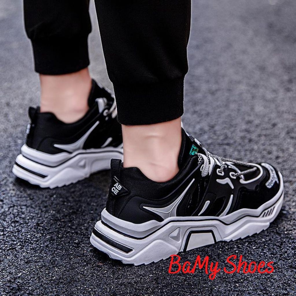 Giày Thể Thao Nam Tăng Chiều Cao 🍀 Giày Sneaker Nam Màu Đen vải lưới Thông Hơi Thoáng Khí- M95