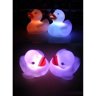 1X Baby Kids Toy Multi Color Changing Duck Flashing LED Lamp