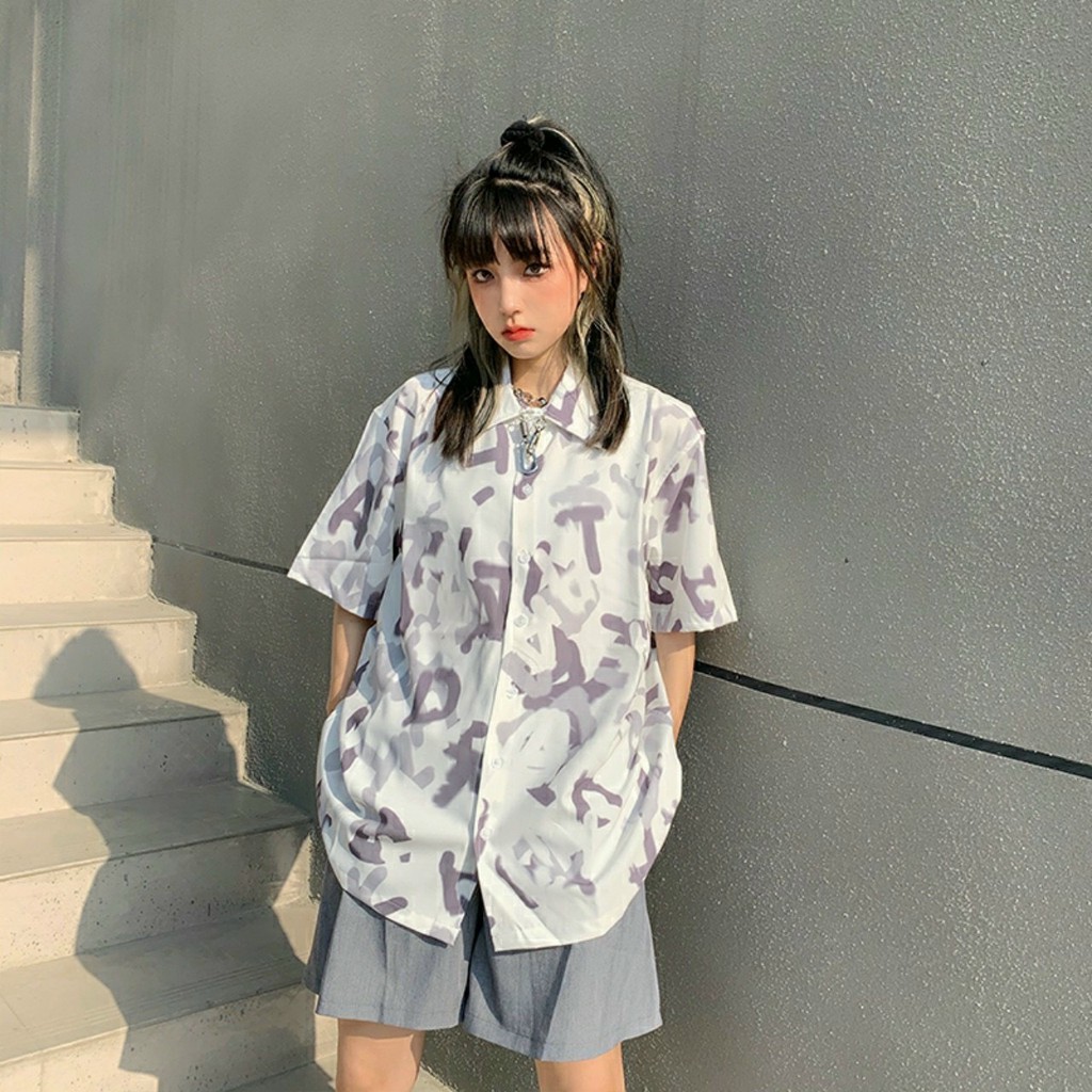 Áo sơ mi nam nữ cặp đôi họa tiết chữ cái siêu cá tính giản dị trẻ trung thời trang Hàn Quốc xu hướng giới trẻ hiện nay