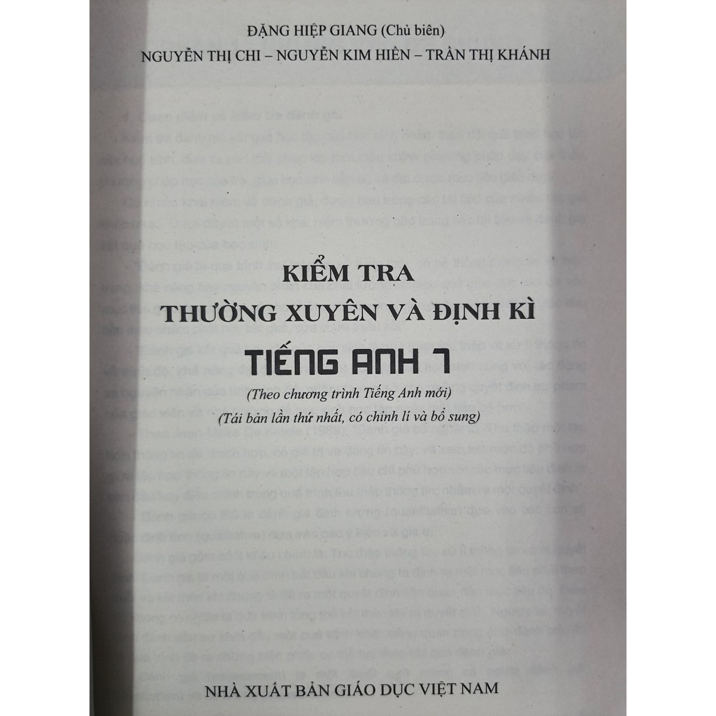 Sách - Kiểm tra thường xuyên và định kì Tiếng Anh 7