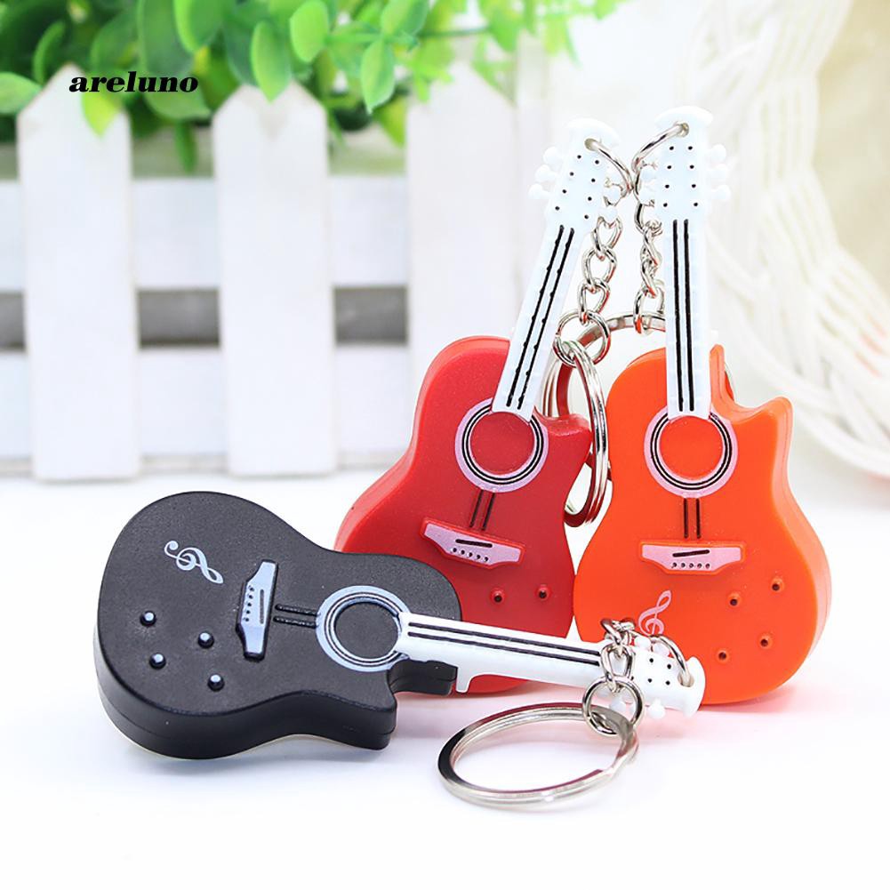 Móc khóa hình cây đàn ghi-ta có đèn LED độc đáo