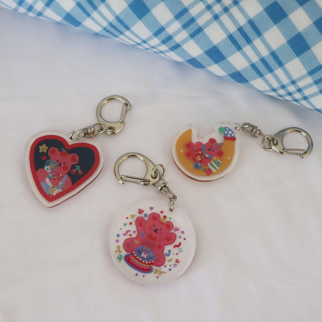 Móc khóa in hình gấu dùng trang trí cho hộp sạc Airpods